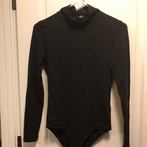 Uniqlo heattech extra warm ribbed body suit